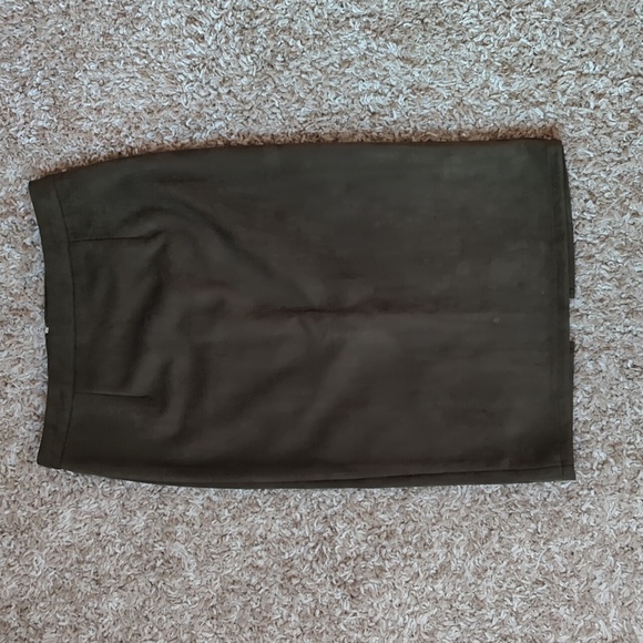 Forest green pencil skirt and crop top set - Picture 4 of 8